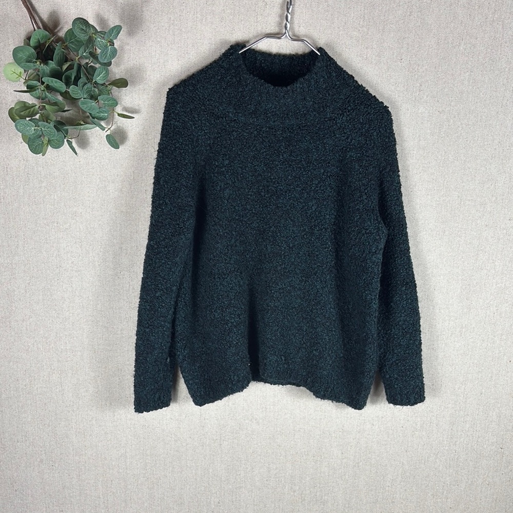 Loft > Dark Green and Black Crew Neck Wool Sweater Medium